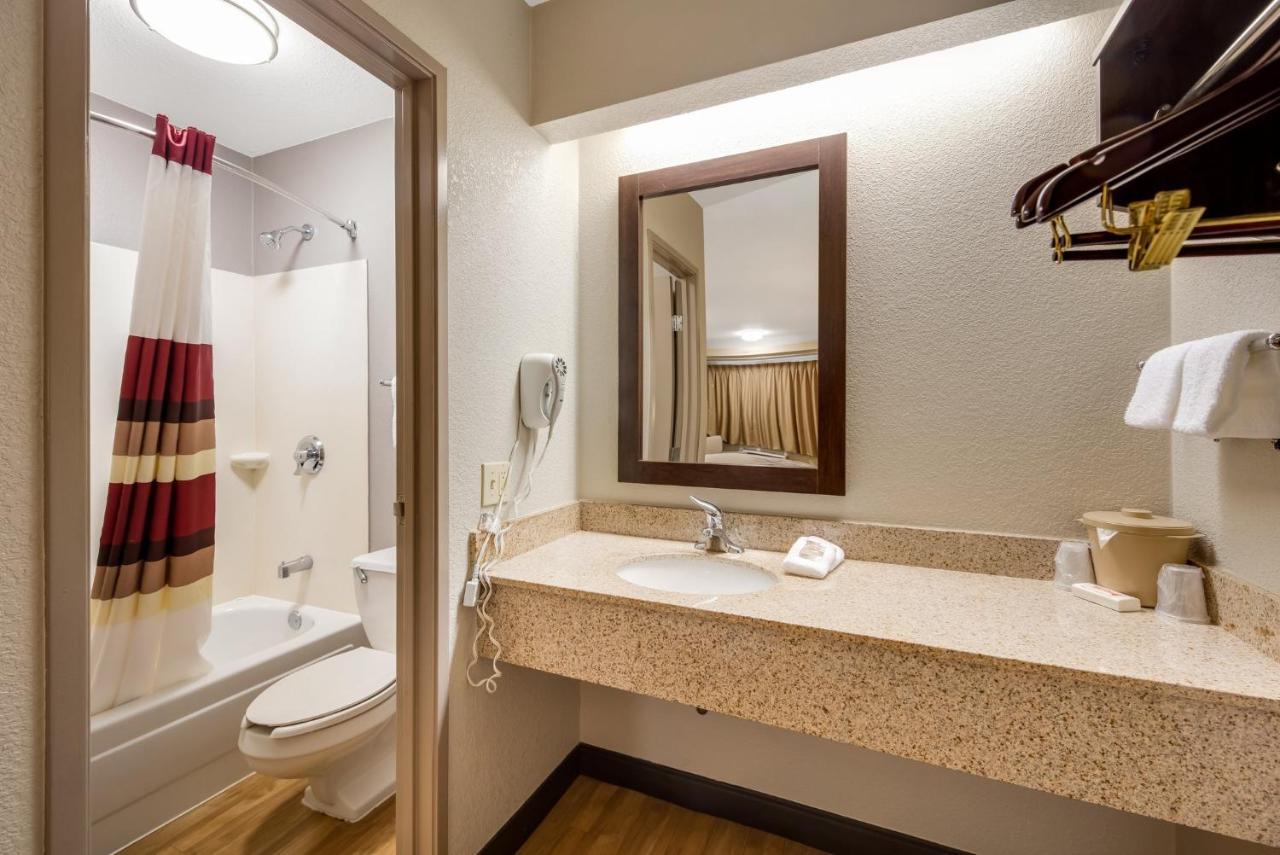 Red Roof Inn Asheville - Biltmore West Dış mekan fotoğraf
