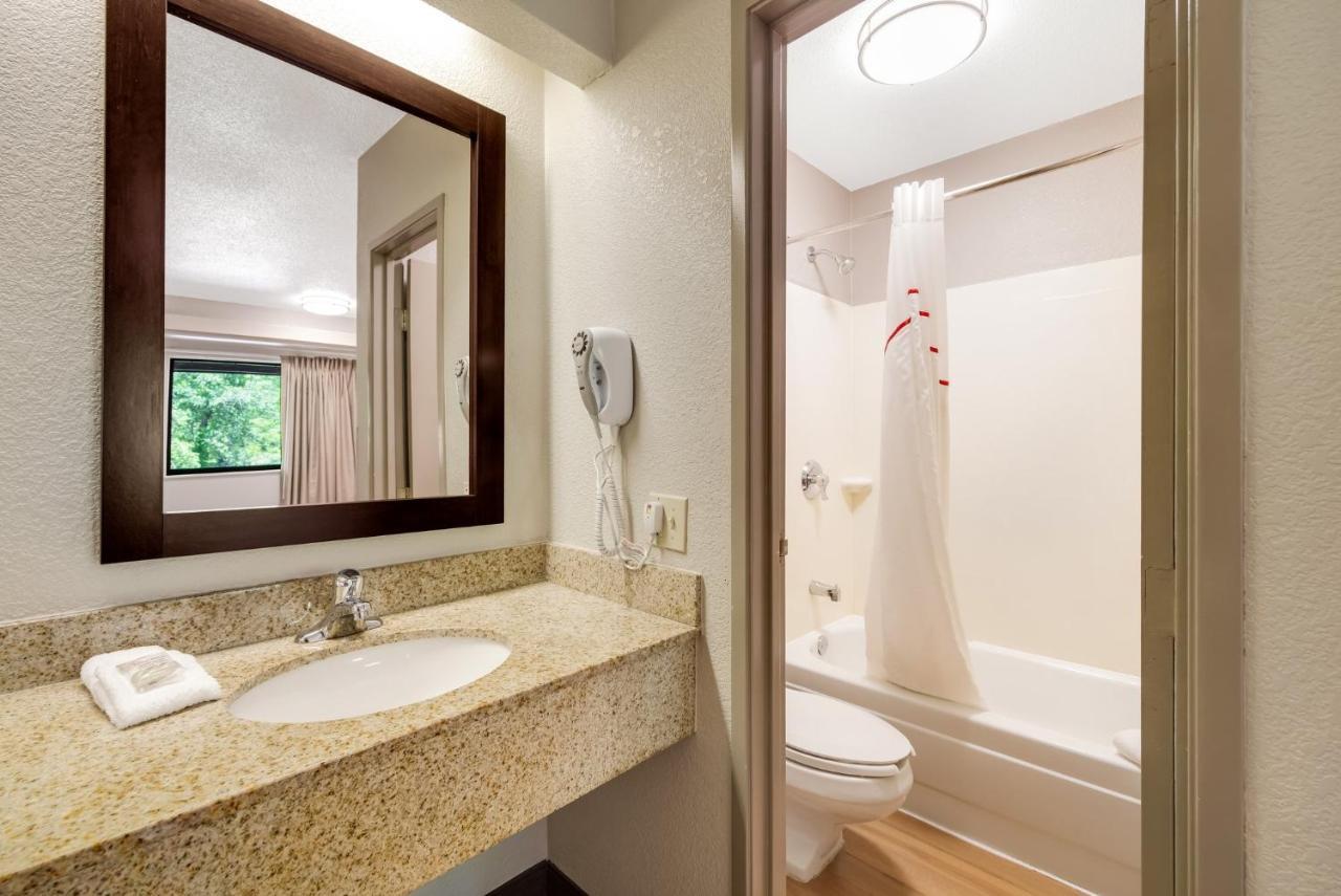 Red Roof Inn Asheville - Biltmore West Dış mekan fotoğraf