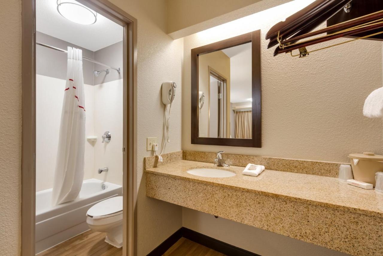 Red Roof Inn Asheville - Biltmore West Dış mekan fotoğraf