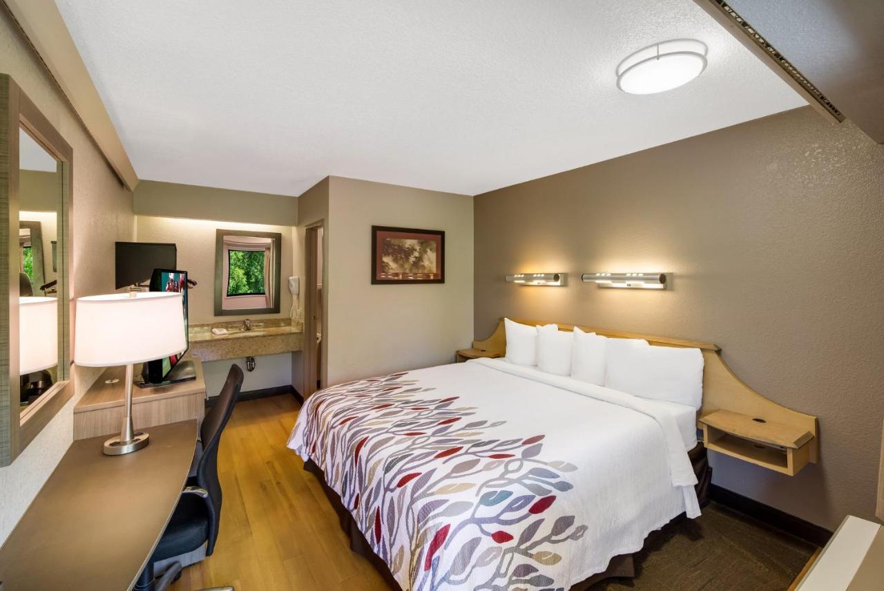 Red Roof Inn Asheville - Biltmore West Dış mekan fotoğraf