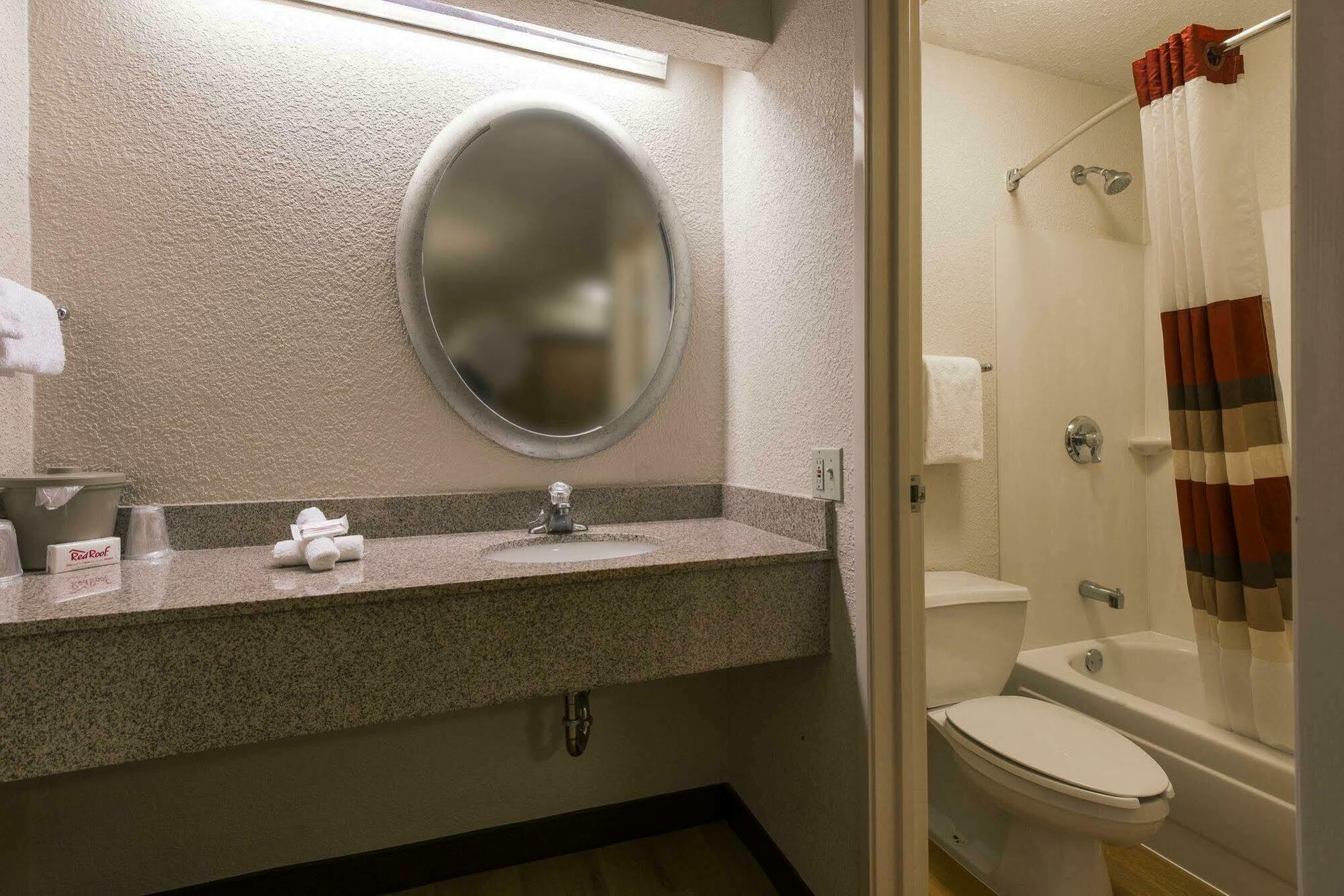 Red Roof Inn Asheville - Biltmore West Dış mekan fotoğraf